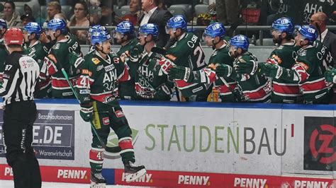 Aev Panther Gewinnen Heimauftakt Gegen K Ln Mit 5 2 Aev Panther Gewinnen Heimauftakt Gegen K Ln Mit 5 2