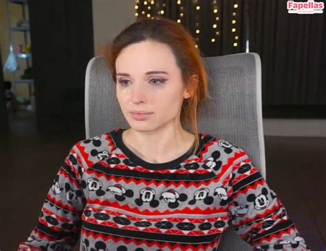 5 Revealing Insights About Amouranth’s OnlyFans Content