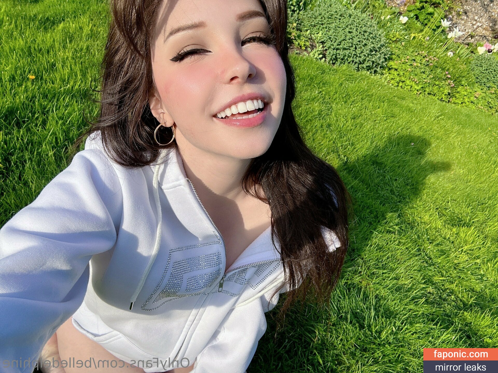 7 Ways Belle Delphine Redefined Online Fame