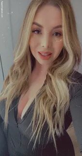 5 Ways Chimo Curves OnlyFans Engages Fans