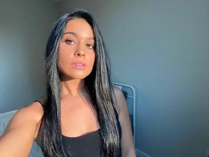 7 Tips to Succeed Like Devorah on OnlyFans