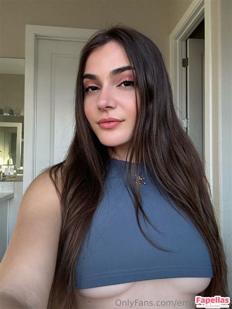 5 Ways Emma Katalis Excels on OnlyFans