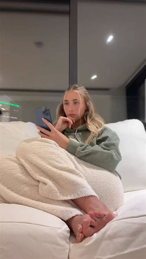 7 Surprising Facts About Lilly Phillips' OnlyFans Content