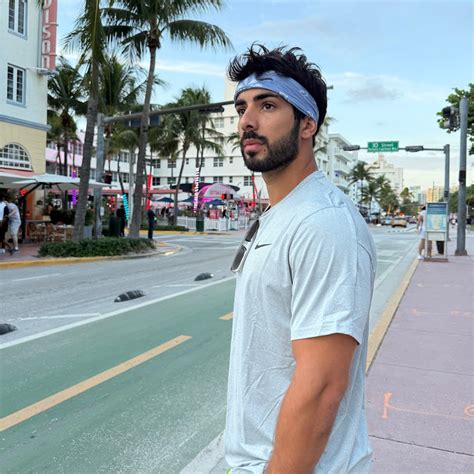 7 Secrets to Mike Saynt's OnlyFans Success 7 Secrets to Mike Saynt's OnlyFans Success