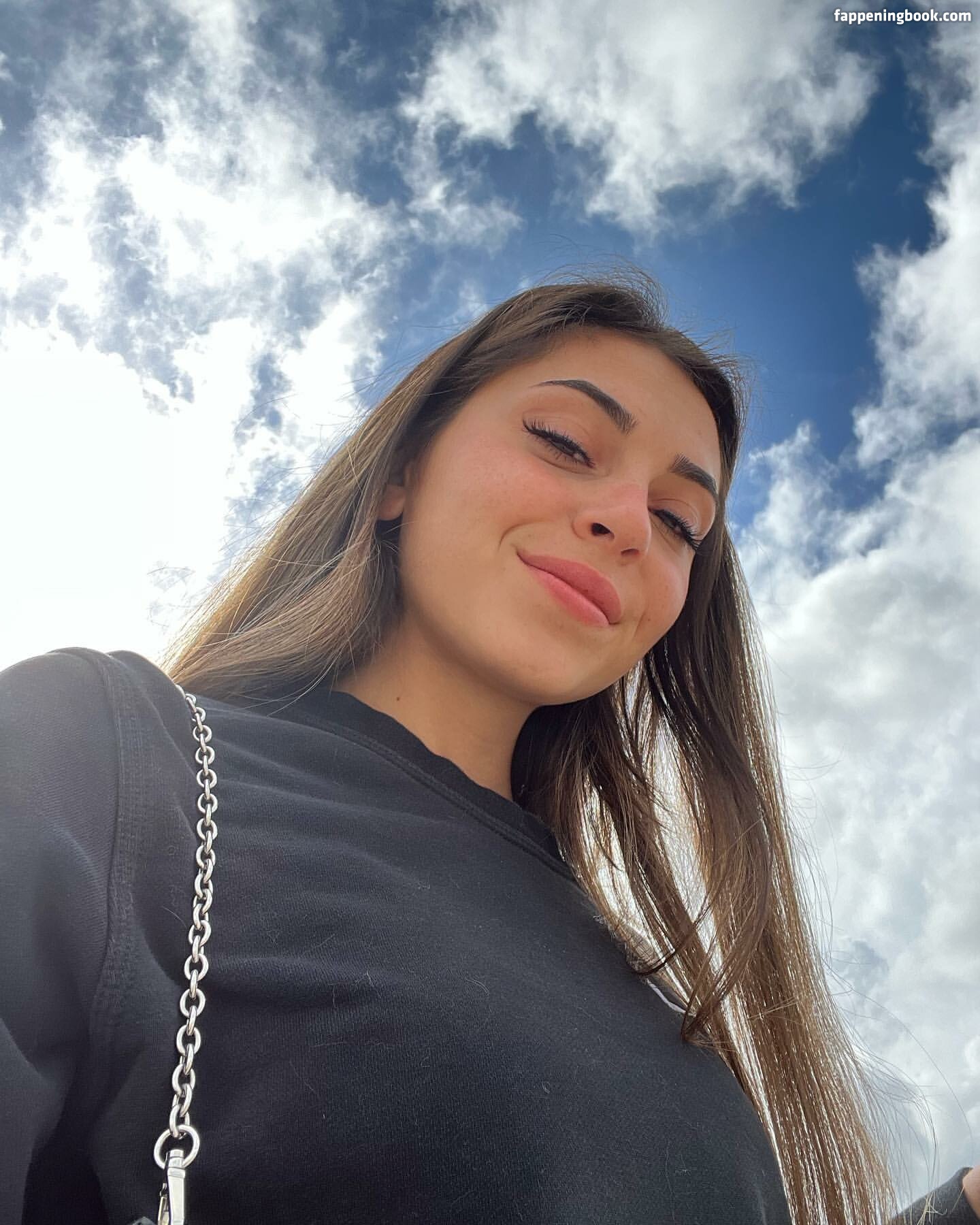 MirandaHhMarie OnlyFans: Exclusive Content & Updates Revealed