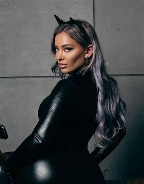 5 Must-Know Facts About OnlyFans' Hayley Davies