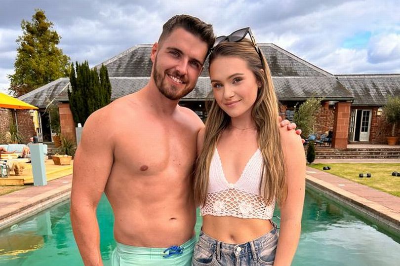 We Joined Onlyfans And Cleared Our Four Figure Debt In Just Two Months We Joined Onlyfans And Cleared Our Four Figure Debt In Just Two Months