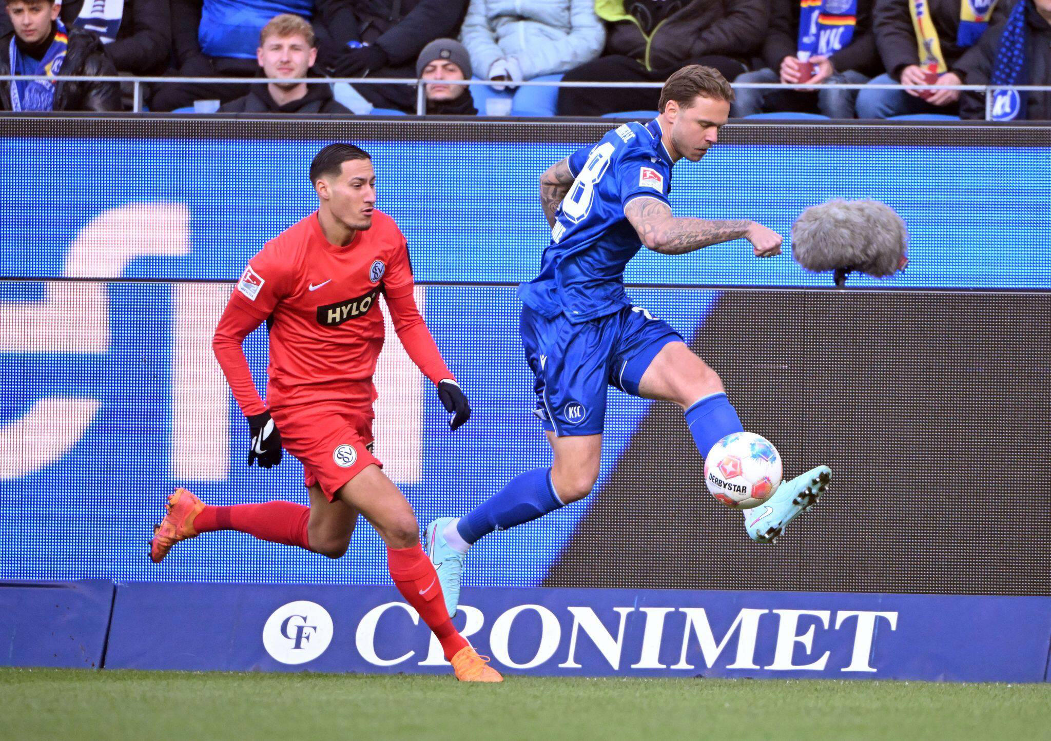 Abwehrchef Küc Stabilisiert Titleruhe Trotz Prestiget态势