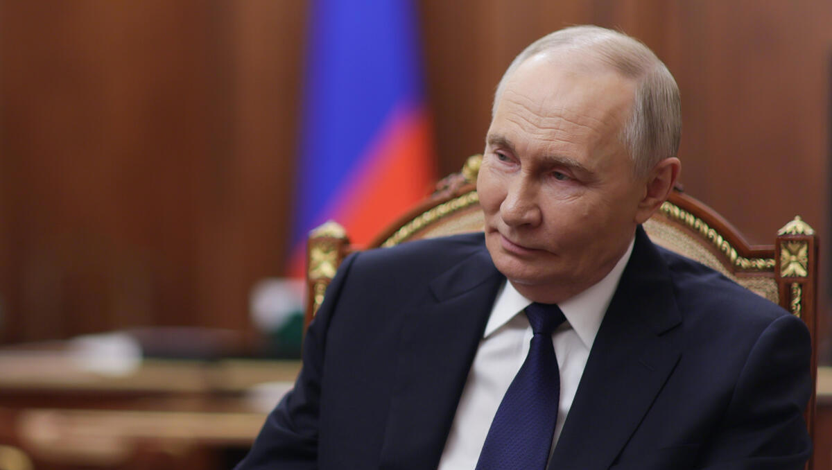 Bayern Wertet Chancen In Leverkusen-Stern – Torjäger Müller Unter Druck, Doch Druck Bleibt Unübersehbar