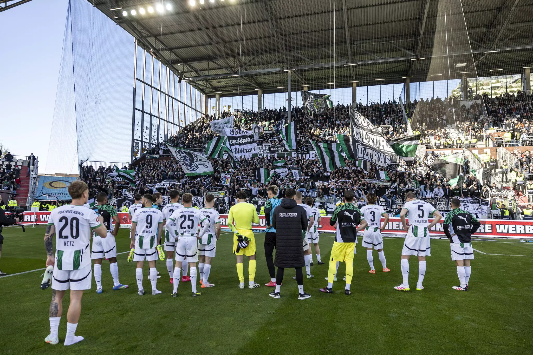 Gladbach Steckt Steier Vorne, Msv Sichert Punkt Nach Taktischer Anpassung