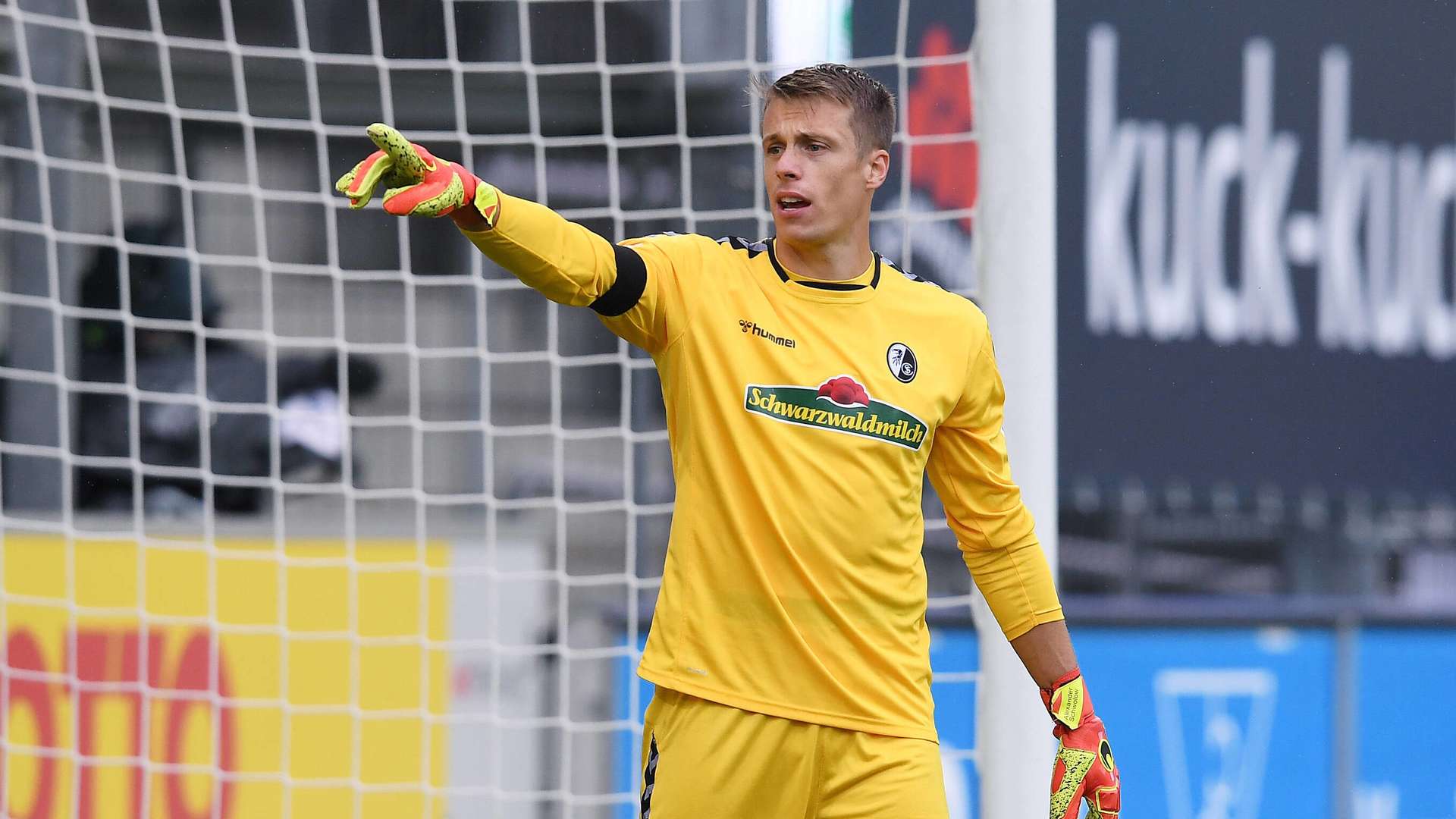 Jahn Gelingt Taktisch Präzises Spiel, Torwart Überragt Gegner Im Live-Teamcheck