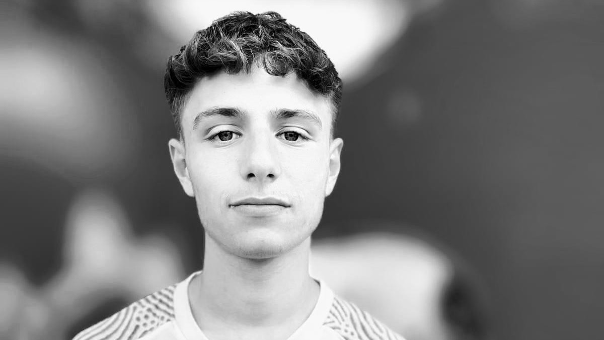 Julian Janowsky Kehrt Nachells期限 Zurück Ins Team