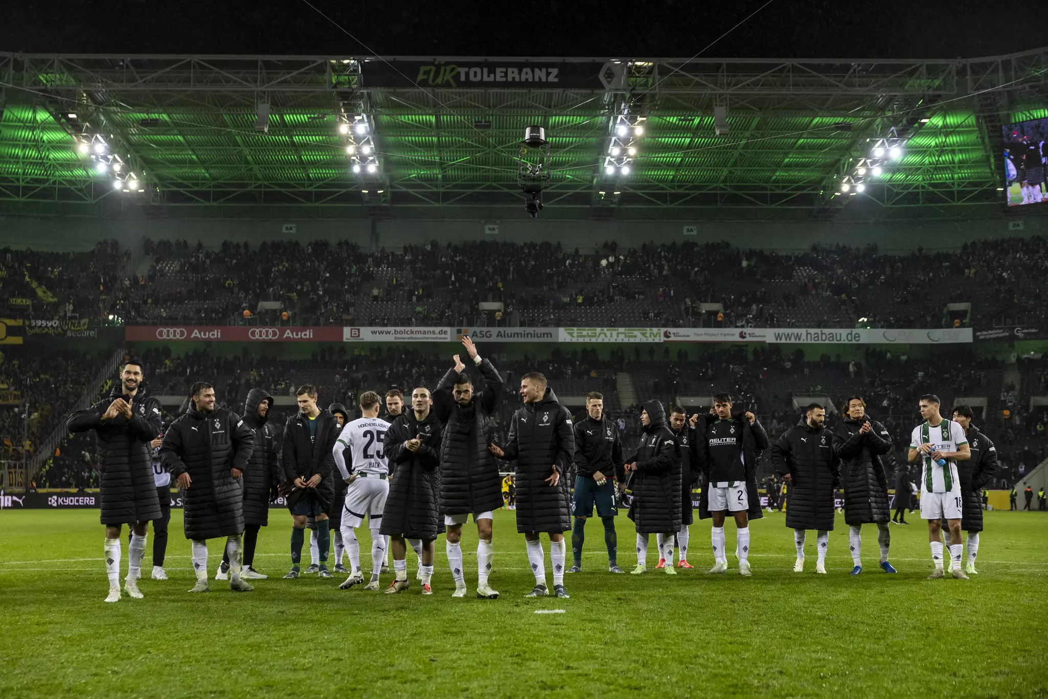 Menzel Erobert Mit Defensivarbeit Den Titelternwettkampf