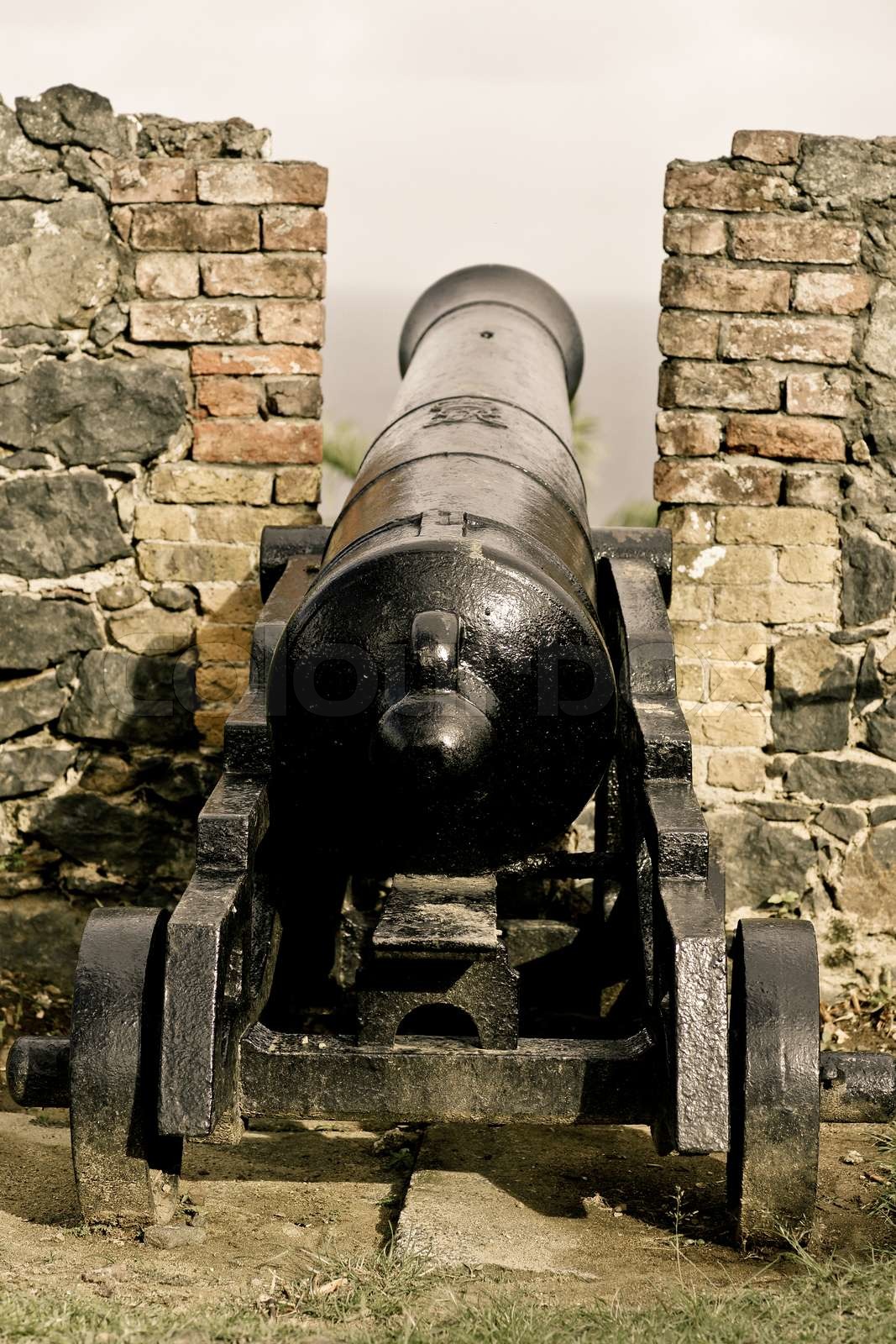 Millot Lebt Nur Fort Durch Uhrzeit: Ausfall Wirft Sturmordnung Flüssig Durcheinander