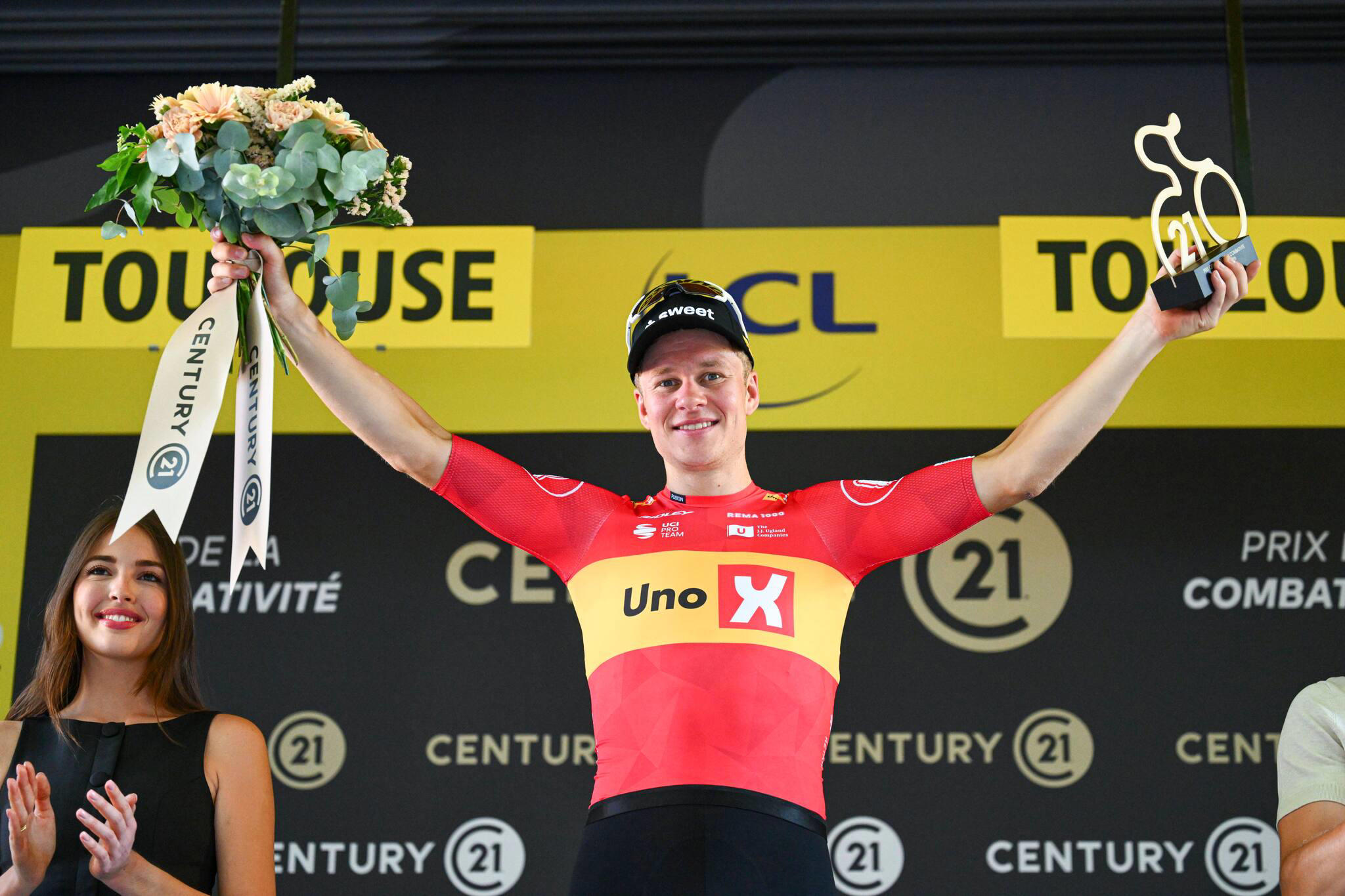 Pogacar Krönt Etappensieg Bei Tour De France, Überrascht Klassement